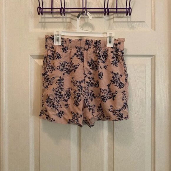 H&M Pants - Pink and Blue flower H&M shorts